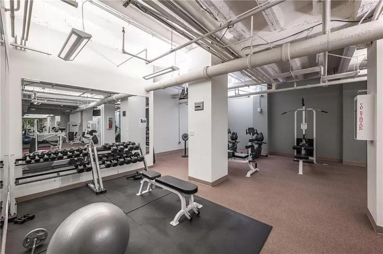 Designer Downtown Condo Suite - Splendid View Des Moines Luaran gambar