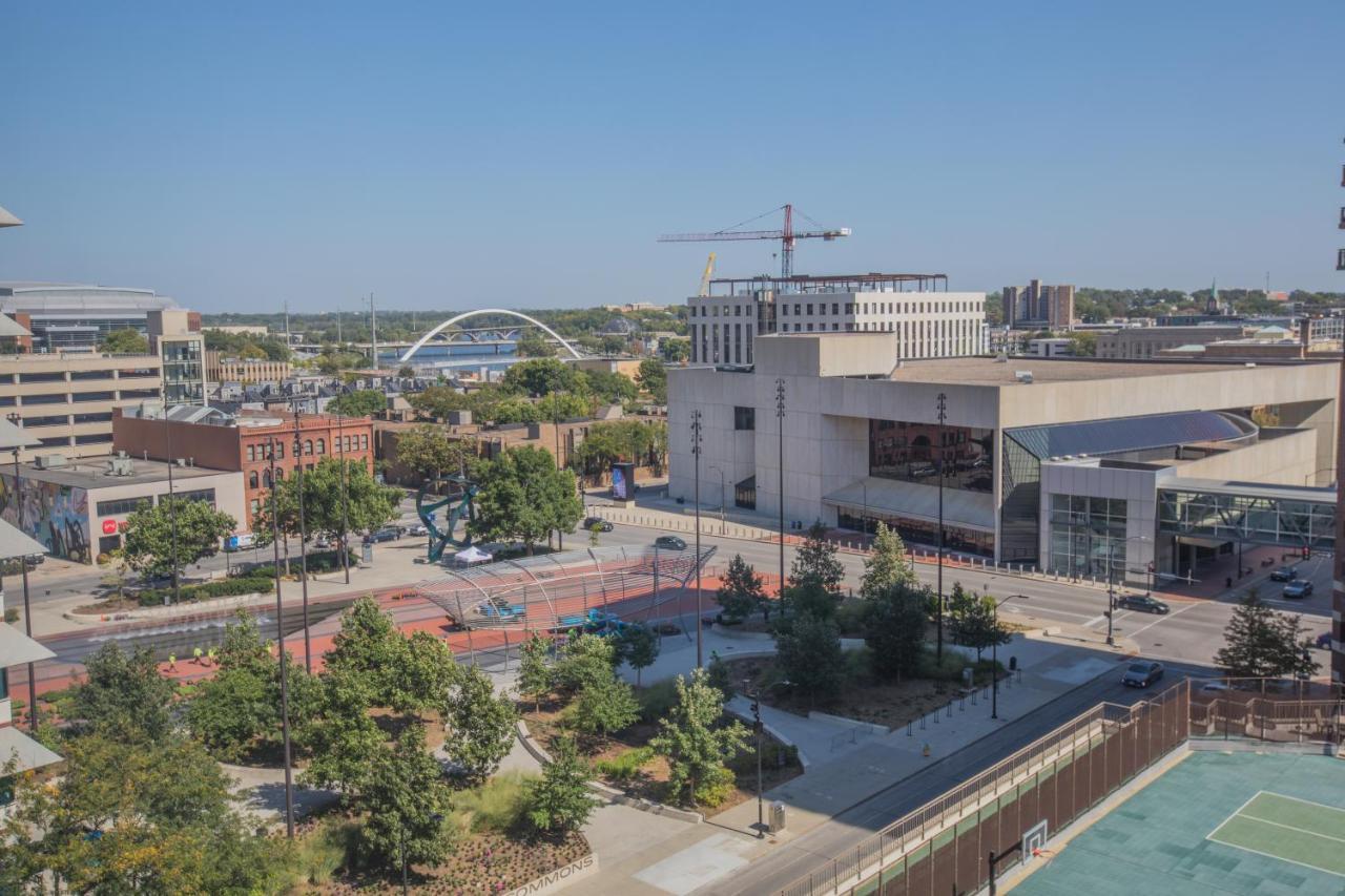 Designer Downtown Condo Suite - Splendid View Des Moines Luaran gambar